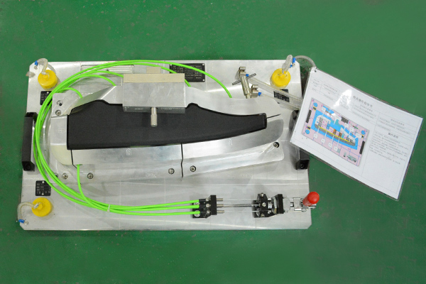 汽車內(nèi)飾件檢具