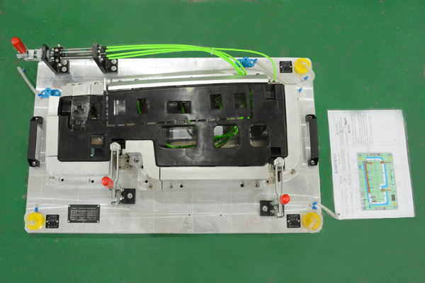 汽車內(nèi)飾件檢具